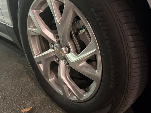 Used 2018 Chevrolet Equinox LT FWD image 9