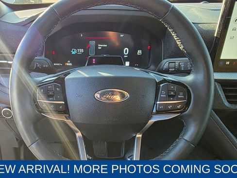 Used 2025 Ford Explorer Platinum w/ Ultimate Package image 14
