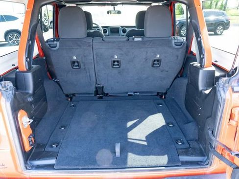 Used 2023 Jeep Wrangler Sport image 36