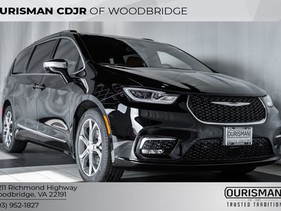 New 2026 Chrysler Pacifica Pinnacle