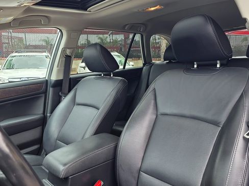 Used 2017 Subaru Outback 2.5i Limited AWD/4WD image 22