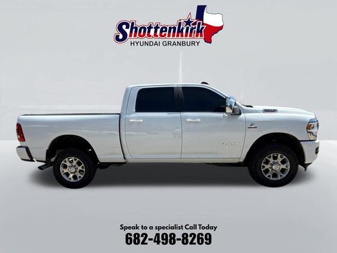 Used 2024 RAM 2500 Laramie AWD/4WD image 5