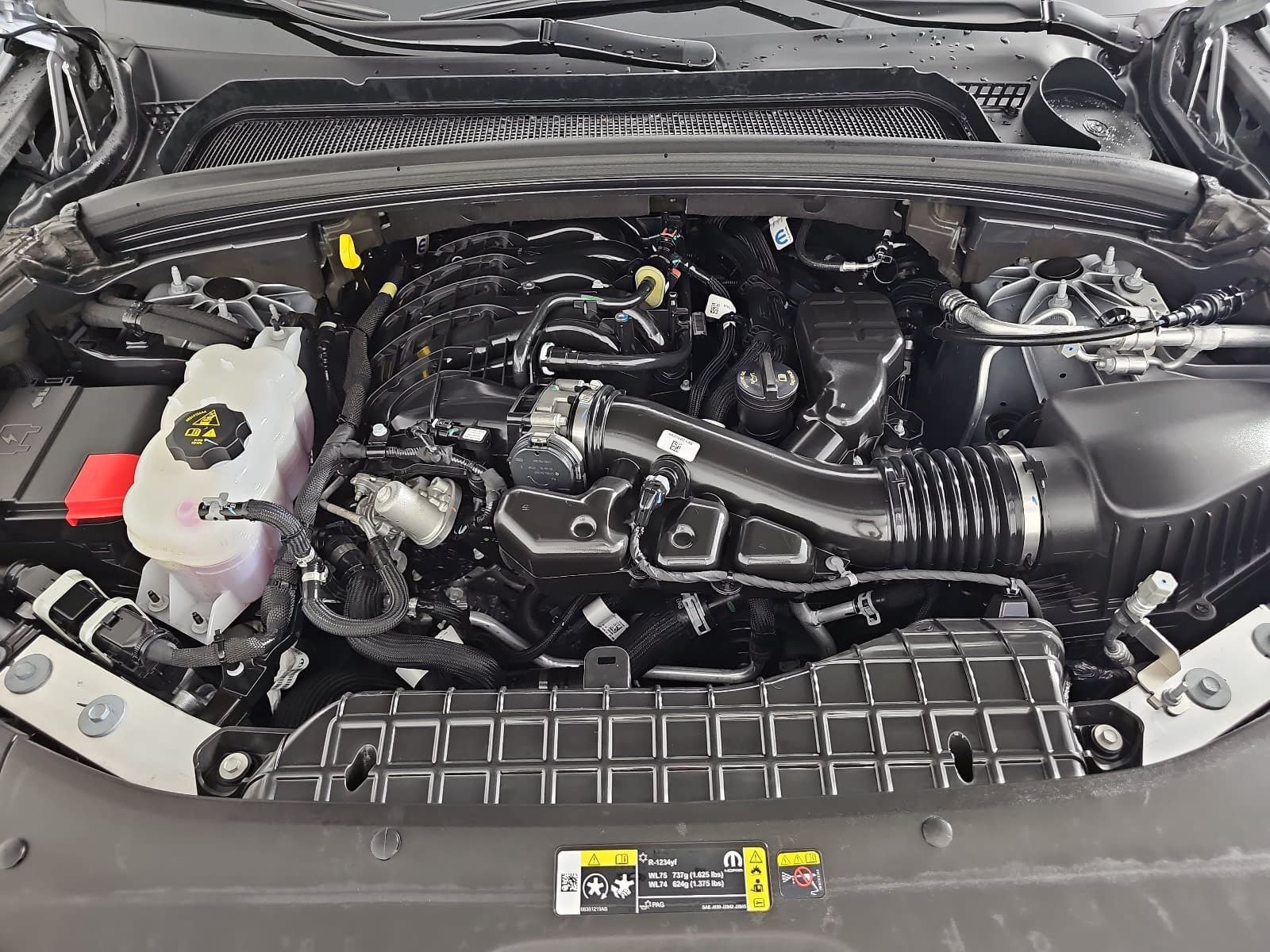 Used 2025 Jeep Grand Cherokee Laredo RWD image 30