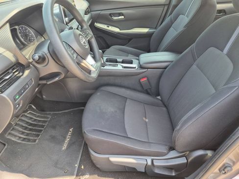 Used 2024 Nissan Sentra SV FWD image 13