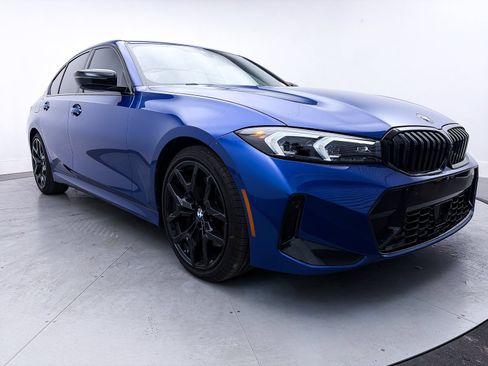 Used 2025 BMW 330i Sedan w/ M Sport Package RWD image 11