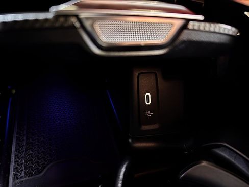 Used 2024 Mercedes-Benz GLC 300 image 15