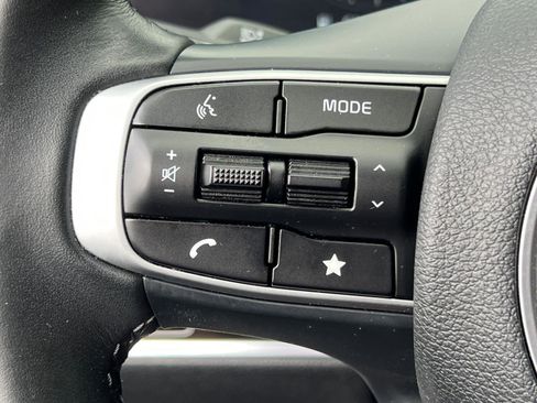 Used 2025 Kia Sportage SX FWD image 26