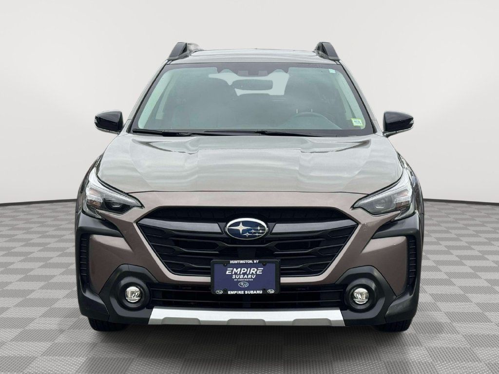 Used 2024 Subaru Outback Limited AWD/4WD image 3