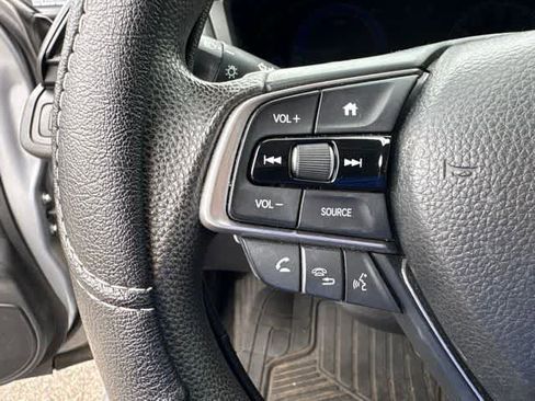 Used 2019 Honda Insight LX image 9