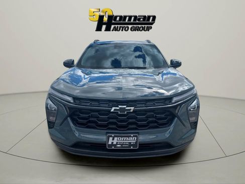 New 2026 Chevrolet Trax LT w/ Driver Confidence Package FWD image 8
