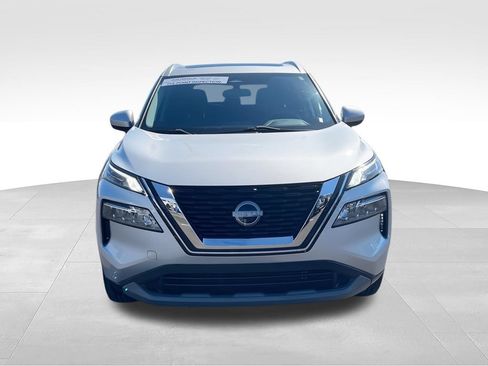 Used 2023 Nissan Rogue SV w/ SV Premium B Package FWD image 3