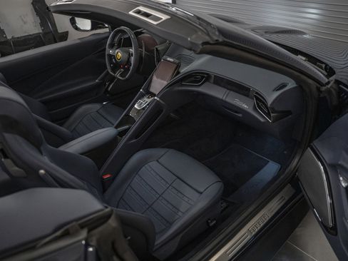 Certified 2024 Ferrari Roma Spider image 38