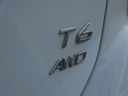 Used 2016 Volvo XC60 T6 w/ Protection Package image 30