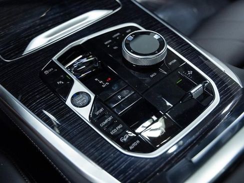 New 2027 BMW X7 xDrive40i AWD/4WD image 21