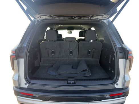 Certified 2024 Chevrolet Traverse LT FWD image 19