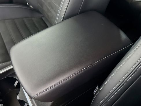 Used 2024 Mitsubishi Outlander SE image 18