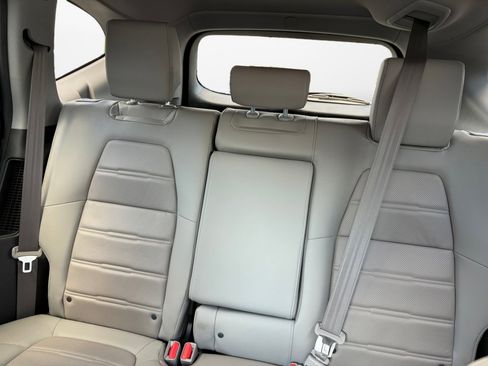 Used 2022 Honda CR-V Touring image 14