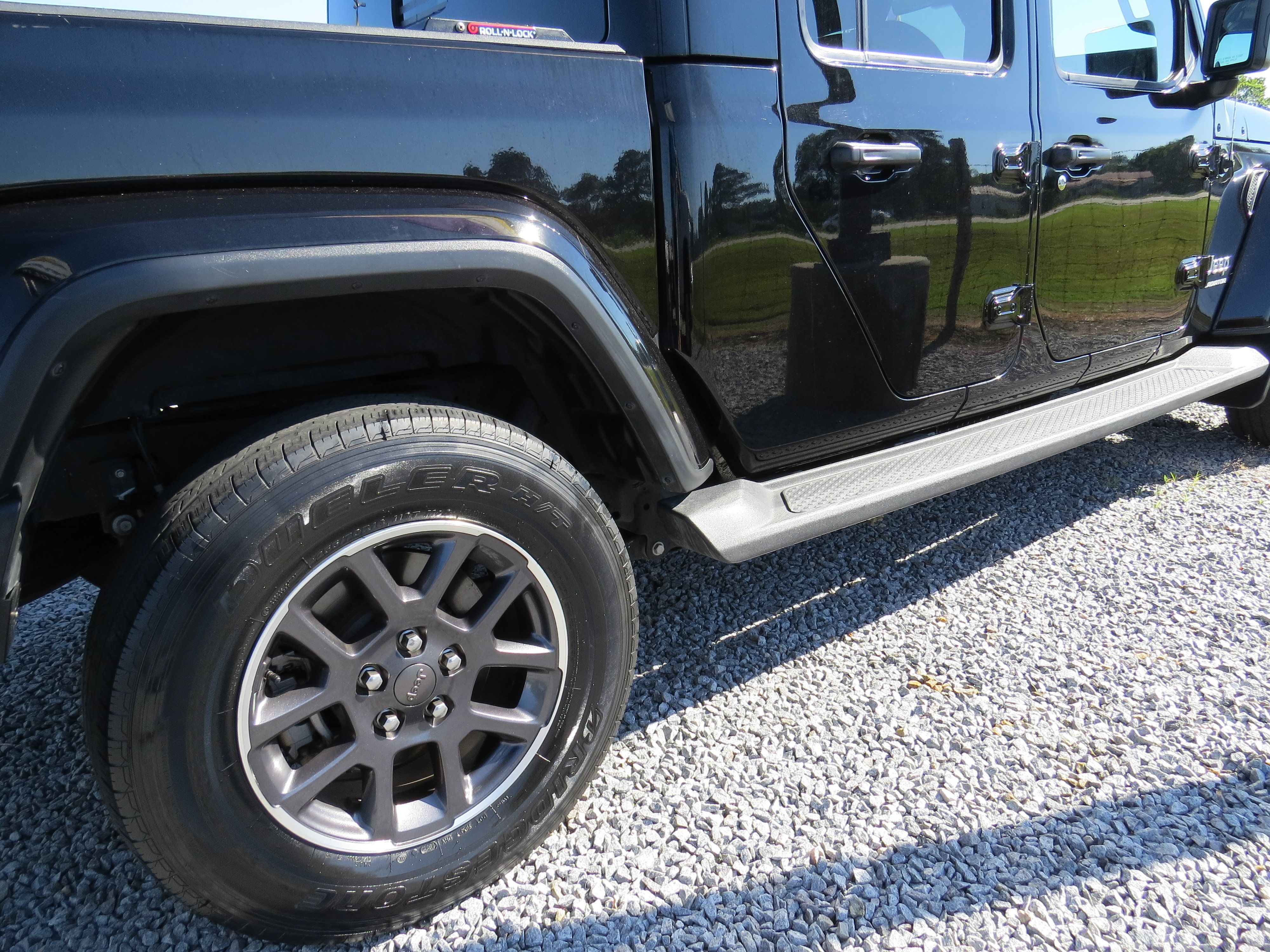 Used 2021 Jeep Gladiator Overland w/ Popular Equipment Package AWD/4WD image 13