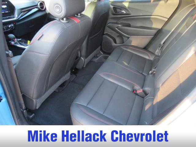 Used 2026 Chevrolet Trax RS FWD image 18