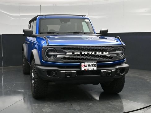 Used 2023 Ford Bronco Badlands AWD/4WD image 4