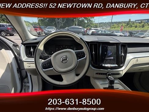 Used 2019 Volvo XC60 T6 Momentum w/ Premium Package AWD/4WD image 21
