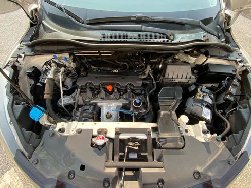 Used 2018 Honda HR-V LX image 17