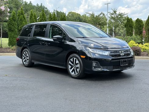 Used 2026 Honda Odyssey EX-L image 5