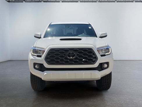 Used 2020 Toyota Tacoma TRD Sport AWD/4WD image 8