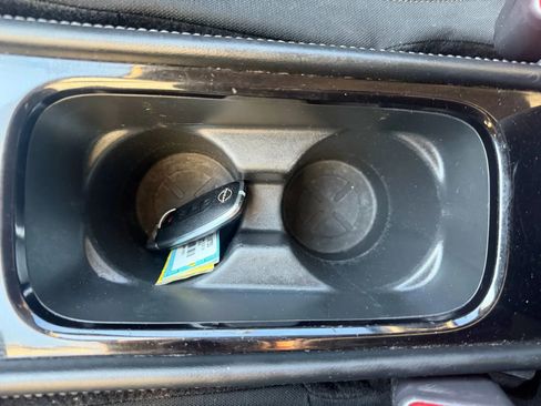 Used 2023 Nissan Kicks SV image 21