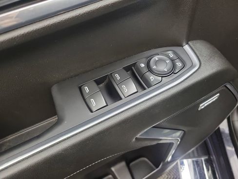 Used 2024 GMC Sierra 1500 SLT w/ SLT Premium Plus Package image 11