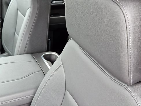 Used 2024 Chevrolet Silverado 1500 LT Trail Boss w/ LT Trail Boss Premium Package image 31