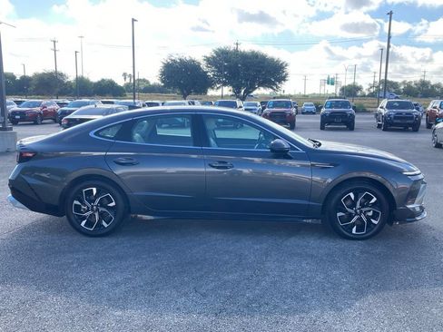 Used 2025 Hyundai Sonata SEL FWD image 4