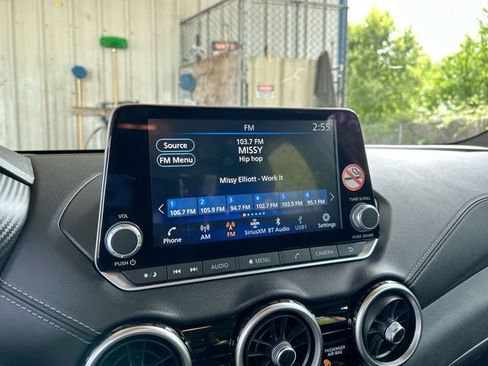 Used 2024 Nissan Sentra SV FWD image 13