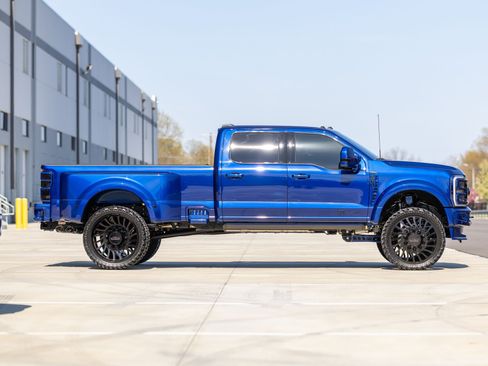 Used 2026 Ford F450 Platinum w/ Platinum Plus Package AWD/4WD image 5