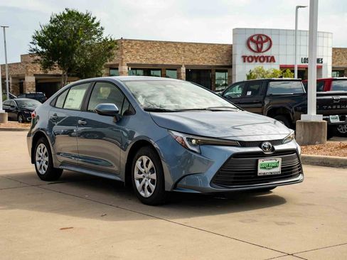 New 2026 Toyota Corolla LE FWD image 4