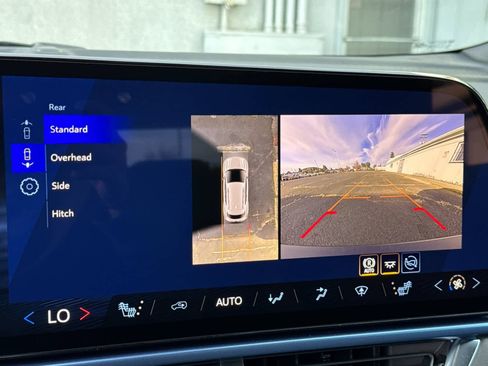 New 2026 Chevrolet Equinox EV LT image 19