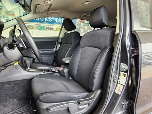 Used 2014 Subaru Crosstrek 2.0i Premium w/ Popular Package #2 AWD/4WD image 4