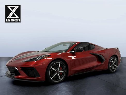 Used 2022 Chevrolet Corvette Stingray Preferred Cpe w/ Z51 Performance Package RWD image 3