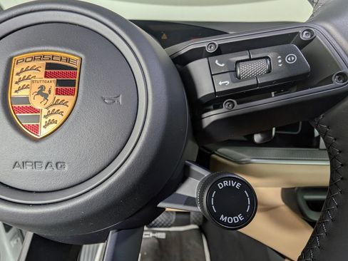 New 2026 Porsche Cayenne image 39