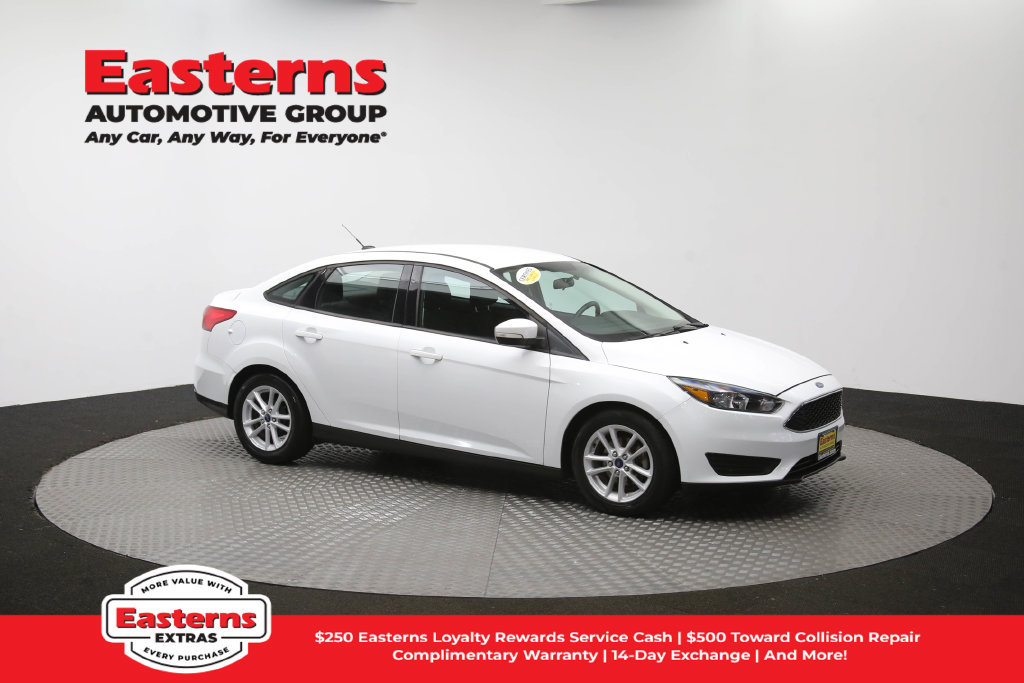 Used 2018 Ford Focus SE w/ Cold Weather Package FWD image 47
