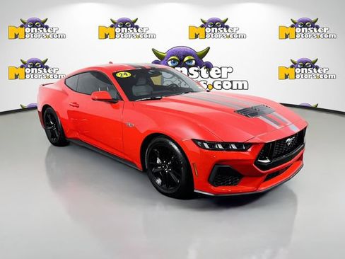 Used 2024 Ford Mustang GT RWD image 3