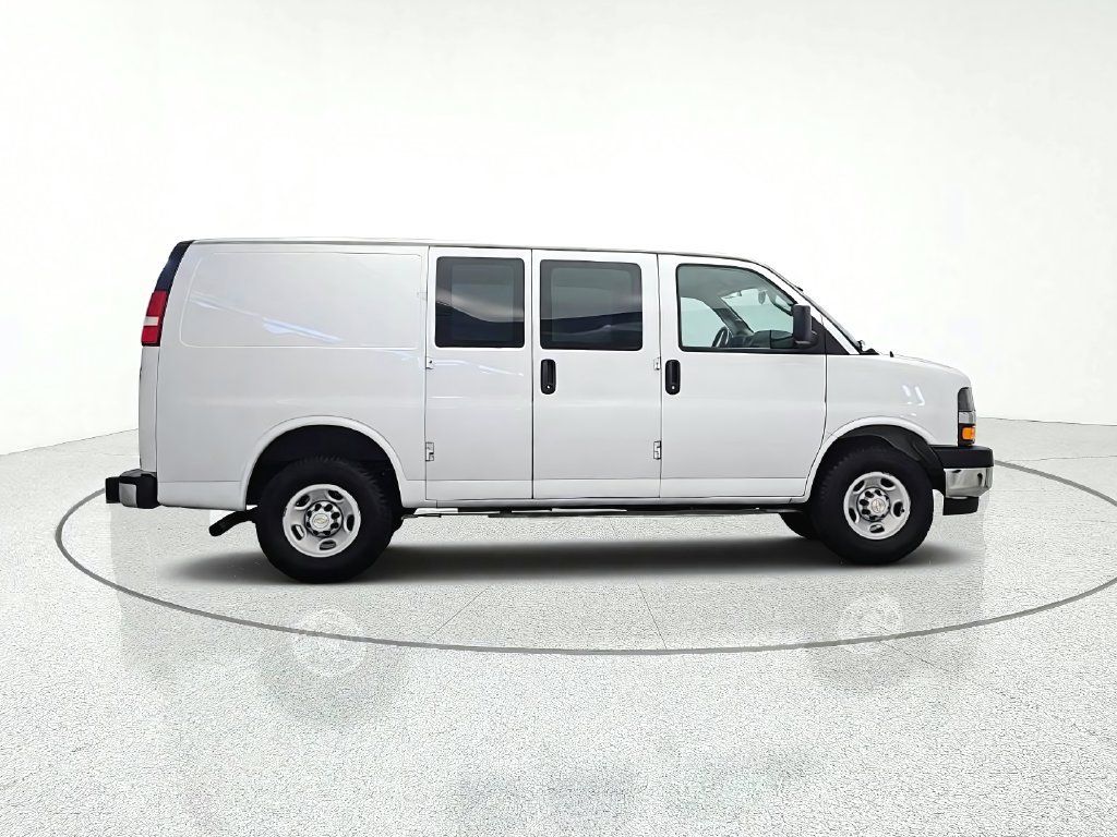 Used 2020 Chevrolet Express 2500 w/ Driver Convenience Package RWD image 3