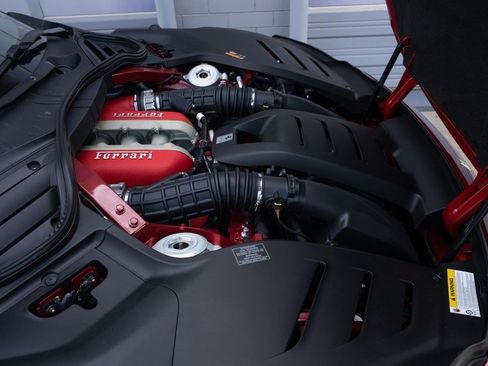 Used 2025 Ferrari Purosangue AWD/4WD image 13