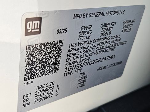 New 2025 Chevrolet Suburban Premier image 17