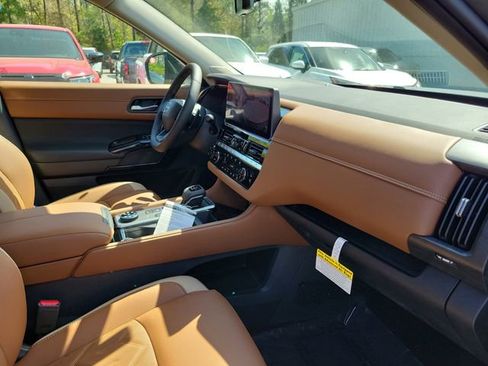 New 2026 Nissan Pathfinder Platinum w/ Cargo Package image 32