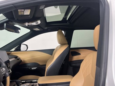 Used 2024 Lexus RX 350 Premium image 23