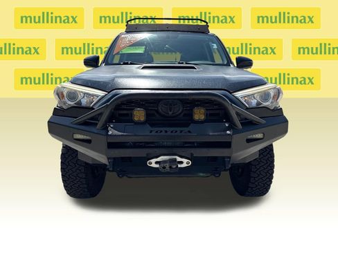Used 2014 Toyota 4Runner Trail AWD/4WD image 10