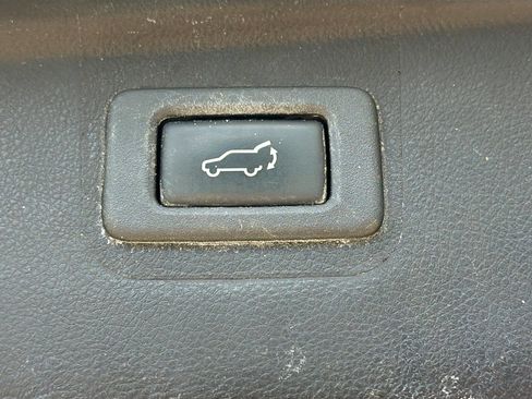 Used 2019 Subaru Outback 2.5i Premium AWD/4WD image 13