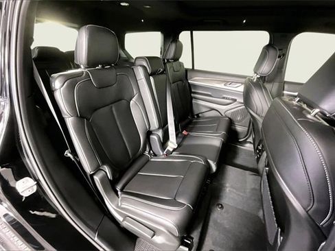 New 2025 Jeep Grand Cherokee L Limited w/ Black Appearance Package image 11
