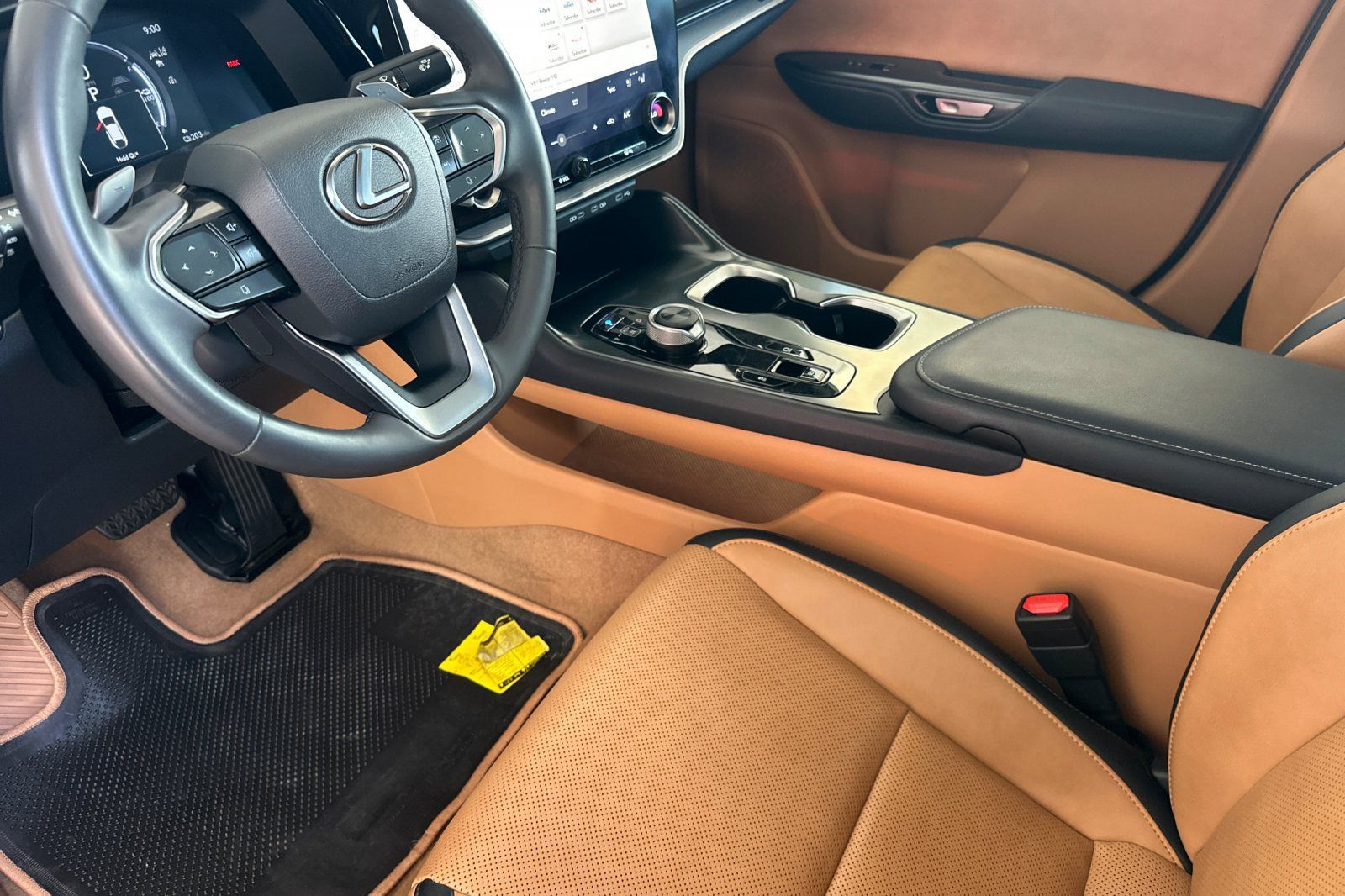 Used 2023 Lexus RZ 450e Premium w/ Technology Package AWD/4WD image 7